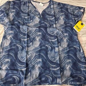 Wink Women's Dolman Print Scrub Top - Dreamy Daze Navy Tonal Size Large NWT